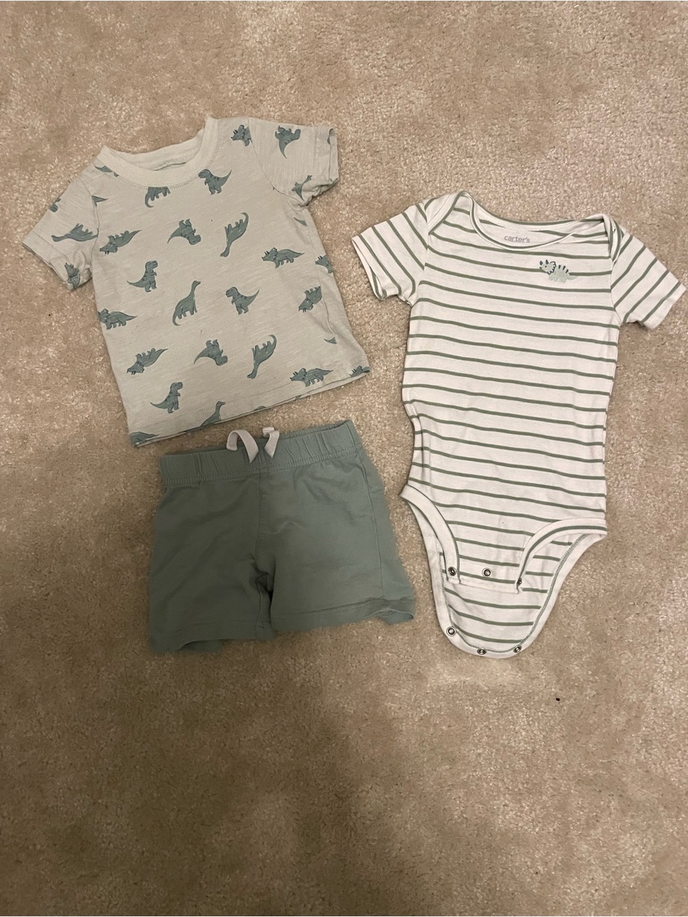 3 piece dinosaur set